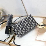30 Montaigne Avenue Bag Blue DR Oblique Jacquard M9361UTZQ_M928