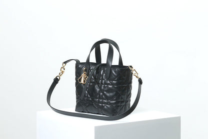 2026 Toujours Black Vertical Tote Bag M2835OSNW_M900