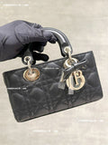 2026 Lady D-Joy Trench Handbag in Black Lambskin M0613ONGE_M900