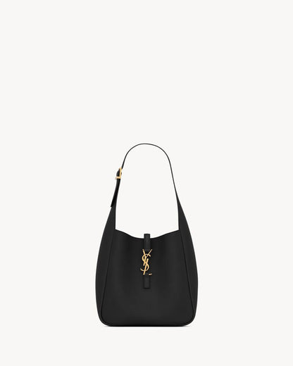 2026 Large Le 5 À 7 Supple Black Soft Leather Hobo Bag 713938AAAUQ1000